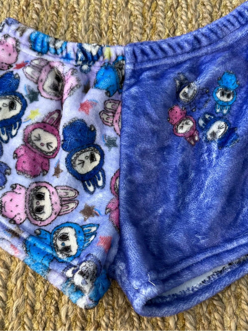 Labubu Girl’s Plush Pajama Lounge Purple Shorts Size Large Super Cute!